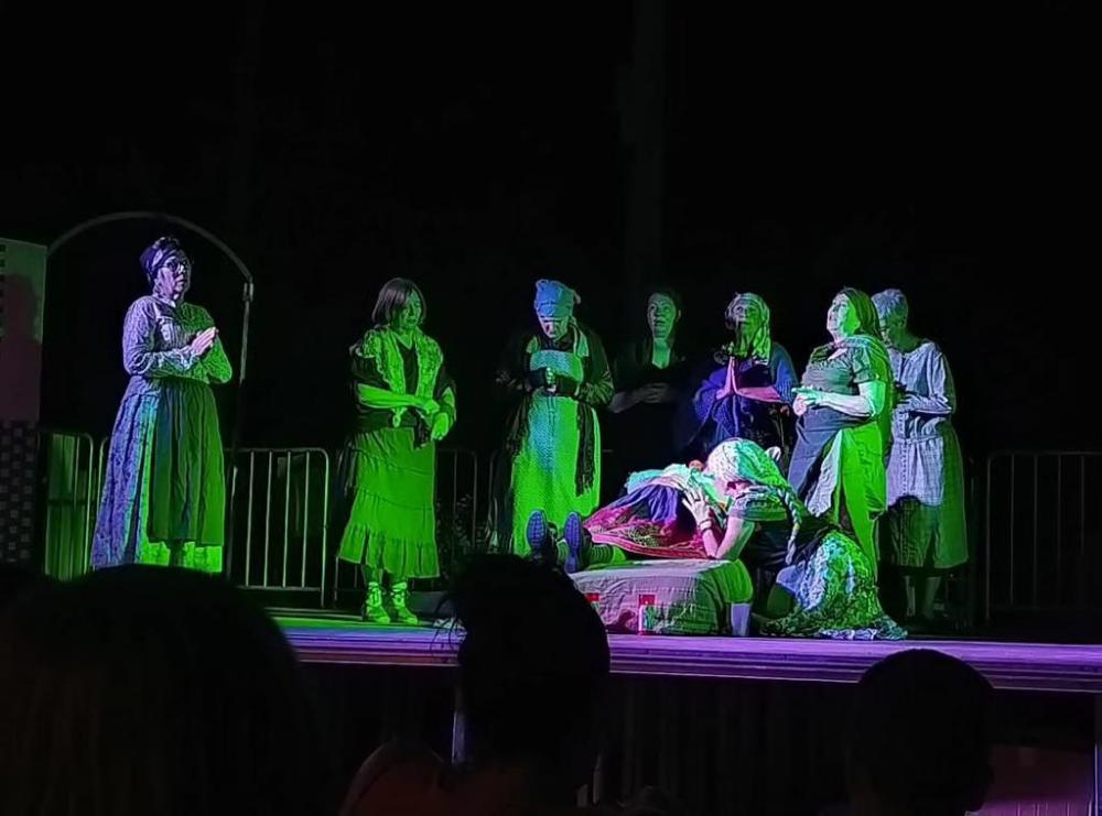 Imagen: En Permisán, La Melinguera dio comienzo a las Jornadas Culturales con la obra de teatro 